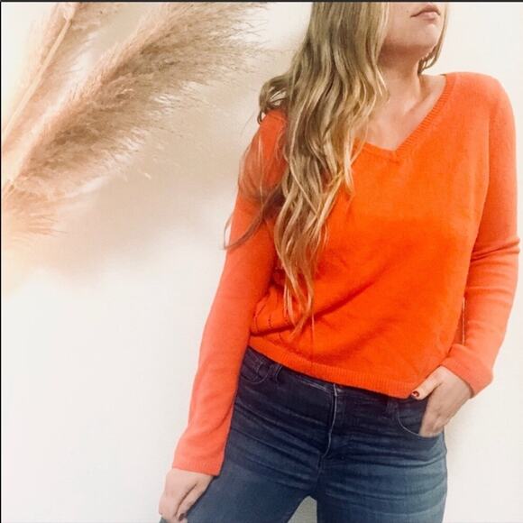 ANTHROPOLOGIE Moth Orange VNeck Tie Back Open Knit Detail Pullover Sweater M - Picture 3 of 8